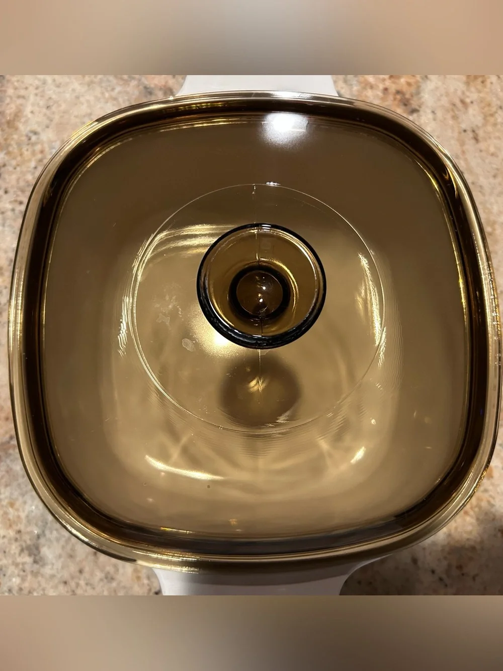 Corningware “Forever Yours” #A-3-B 3 liter Casserole w/Brown Pyrex  Lid A-9-C.